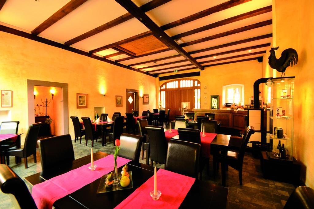 Juffer Flair Restaurant Gaestehaus Brauneberg Exterior photo